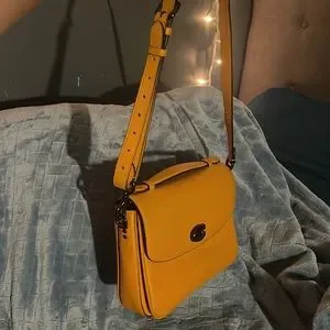 Coach Cassie Crossbody Top Handle Pebbled Leather 68348 Pollen